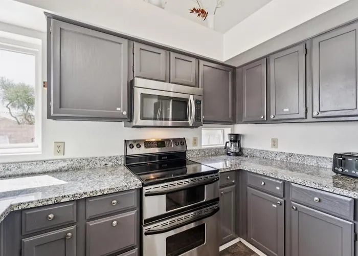Luxury In Phoenix For 16 Guests & Pool Holiday home Peoria