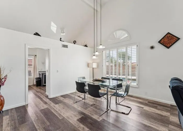 Luxury In Phoenix For 16 Guests & Pool *