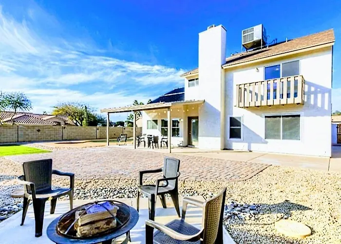 Luxury In Phoenix For 16 Guests & Pool Holiday home Peoria